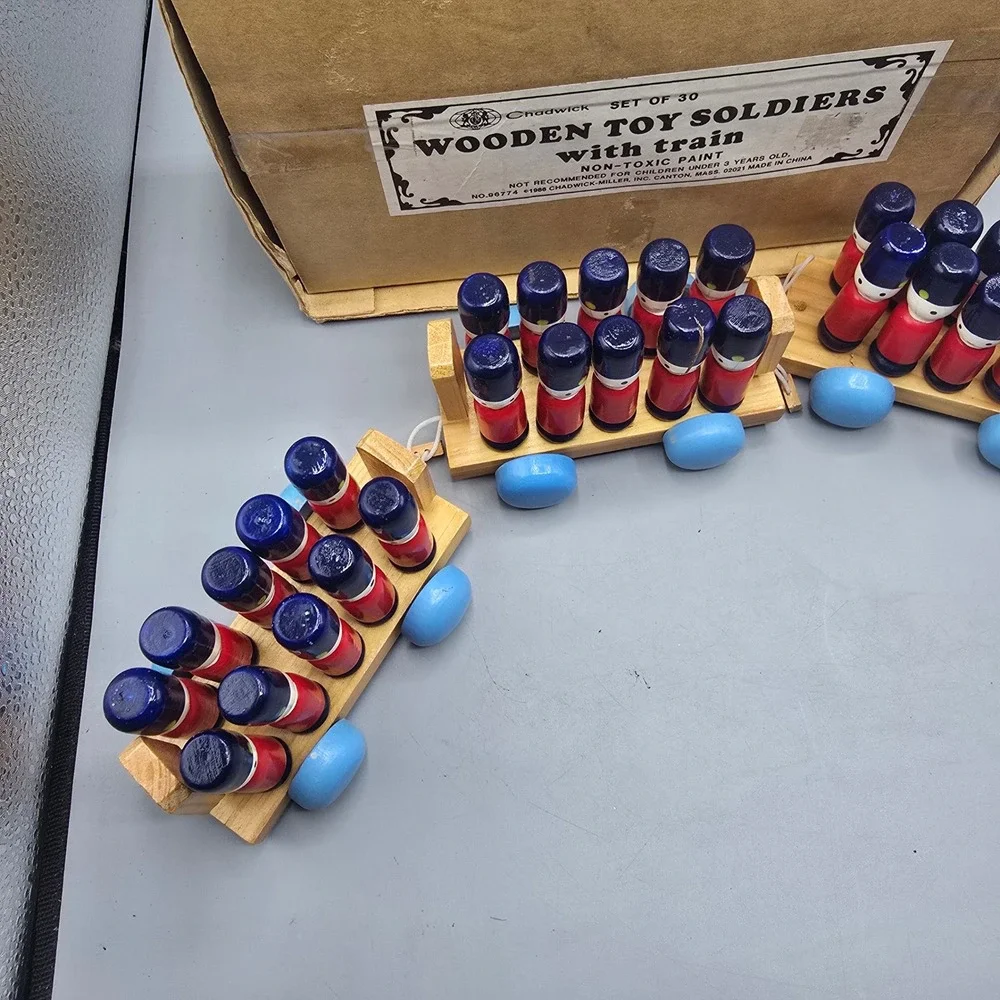 Vintage 1986 Chadwick Wooden Toy Soldiers with Train Set of 30 Figures 96774